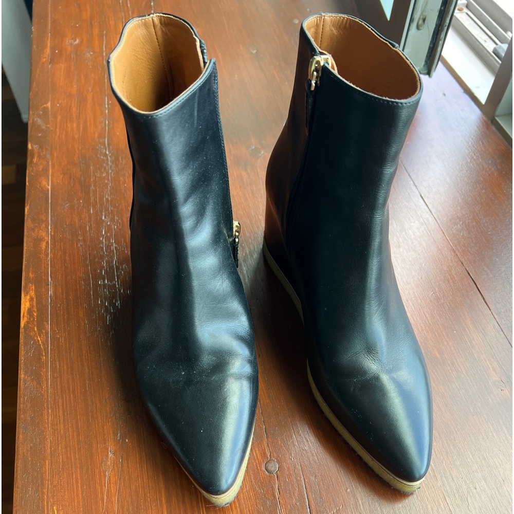 Chloe black leather booties with gum sole